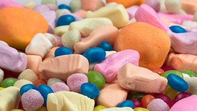 egészségtelen táplálkozás, cukor, cukorka, helytelen táplálkozás, cukorbetegség következményei